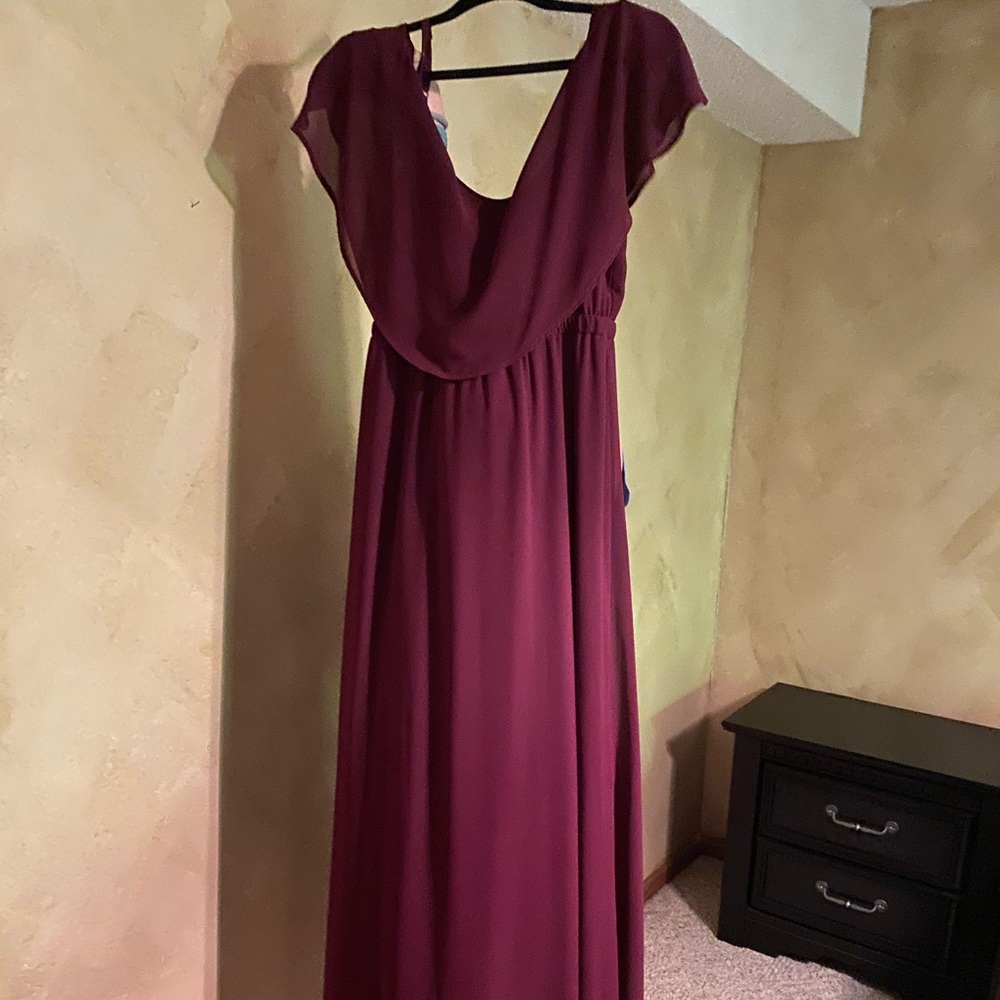 Caitlin Ruffle Maxi in Merlot
